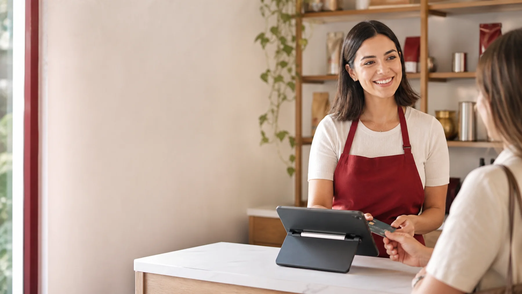 Comerciante colombiana utilizando AbcTotal POS